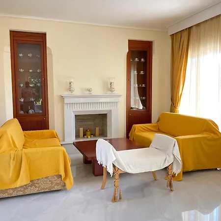 Holiday home Alice's Land Nea Iraklitsa